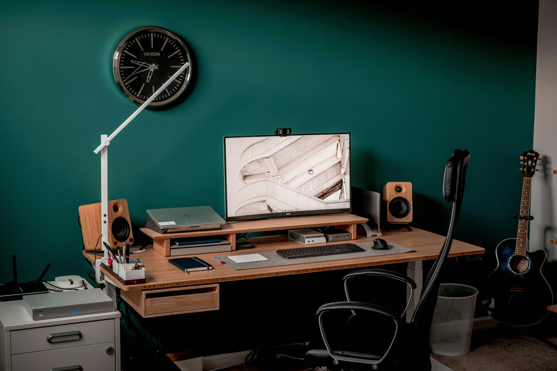 Pourquoi un bon éclairage de bureau change tout (et comment le choisir)